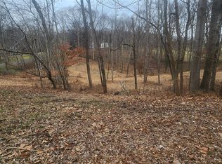 95 Fisher Ln, Bowling Green, KY 42103