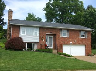 241 Harbel Dr, Saint Clairsville, OH 43950