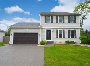 4302 Manor Ln, Hamburg, NY 14075