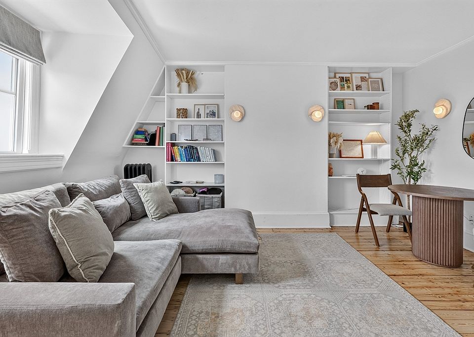 1st image of 24 Harvard St #4