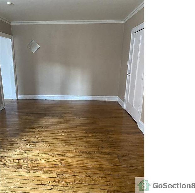 2nd image of 7750 S Kingston Ave #1