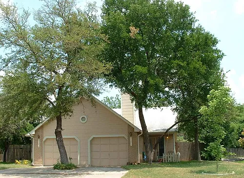 8708 Clearbrook Trl #B Photo 1