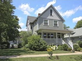 531 S Grove Ave, Oak Park, IL 60304