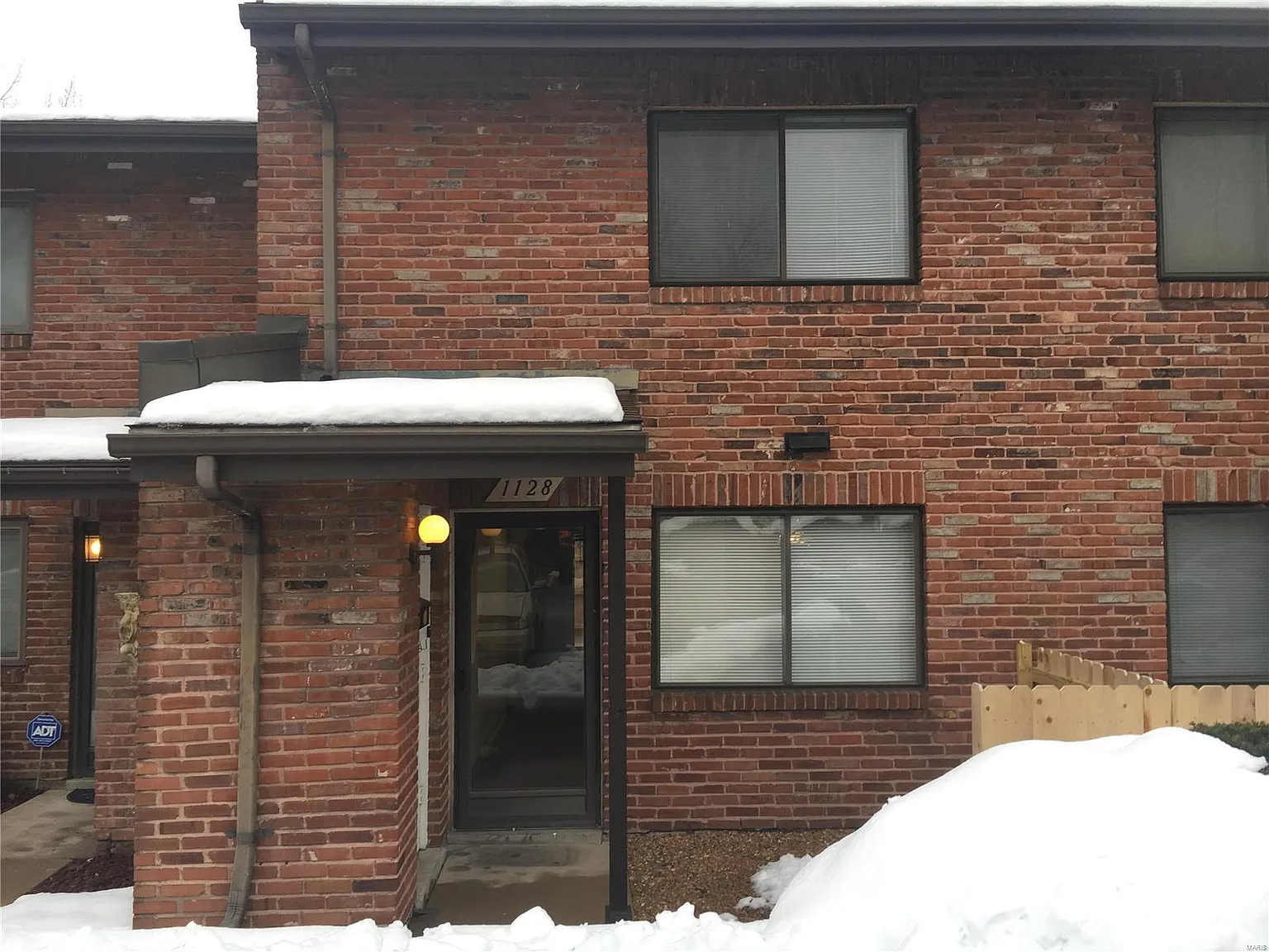 1128 Calley Dr photo 1