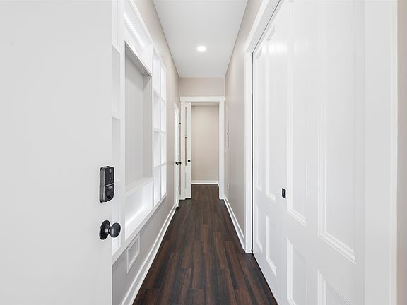5th image of 241 Baldwin Ave Floor 1