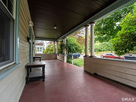 4th image of 92 Fairfield Ave Floor 1