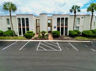 524 Orange Dr APT 11, Altamonte Springs, FL 32701