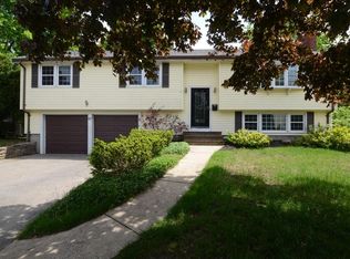 67 Daniel Rd, Braintree, MA 02184