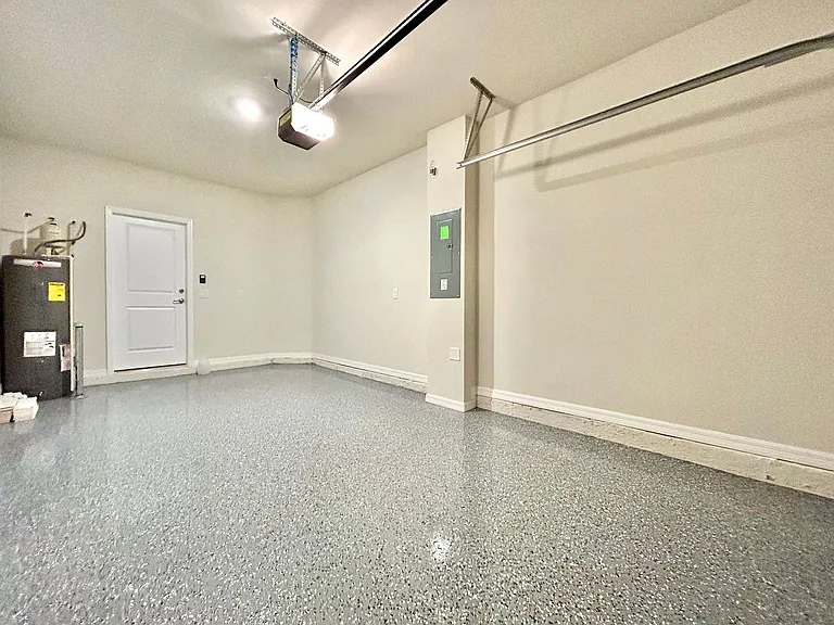 4652 Sparkling Shell Ave — Photo 27
