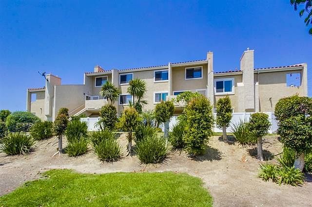 Building View. Please note: Is an upstairs unit! One level once inside. No one above you, but one unit below you.