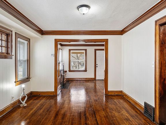 5th image of 5641 Highland Ave