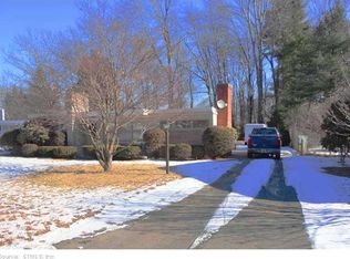 1093 Parker St, Springfield, MA 01129