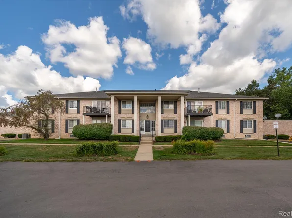 6151 Orchard Lake Rd APT 103, West Bloomfield, MI 48322