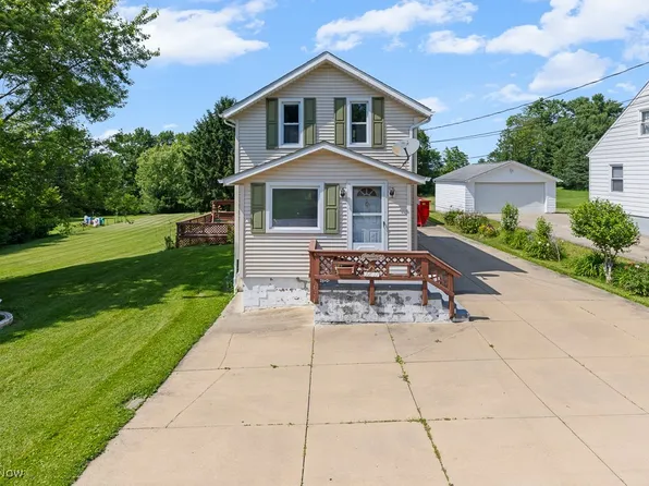 1611 Faye Rd, Akron, OH 44306