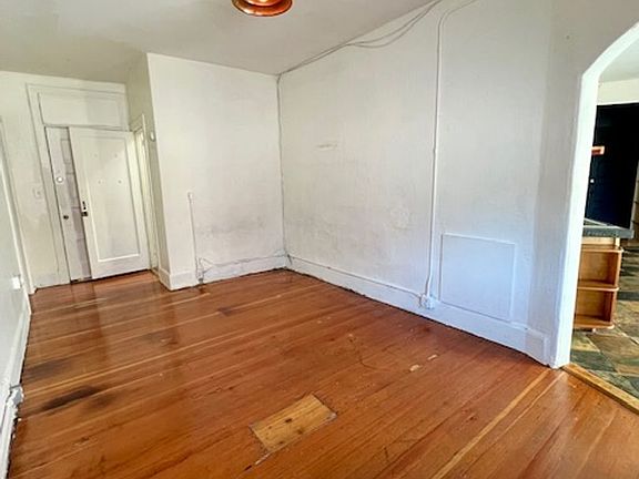 5th image of 6004 12th Ave S Unit 7
