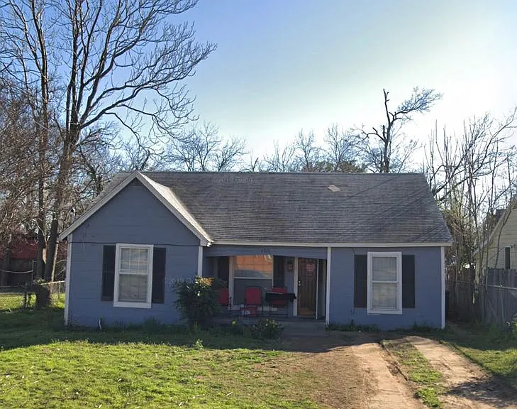 6816 Church St — Photo 1