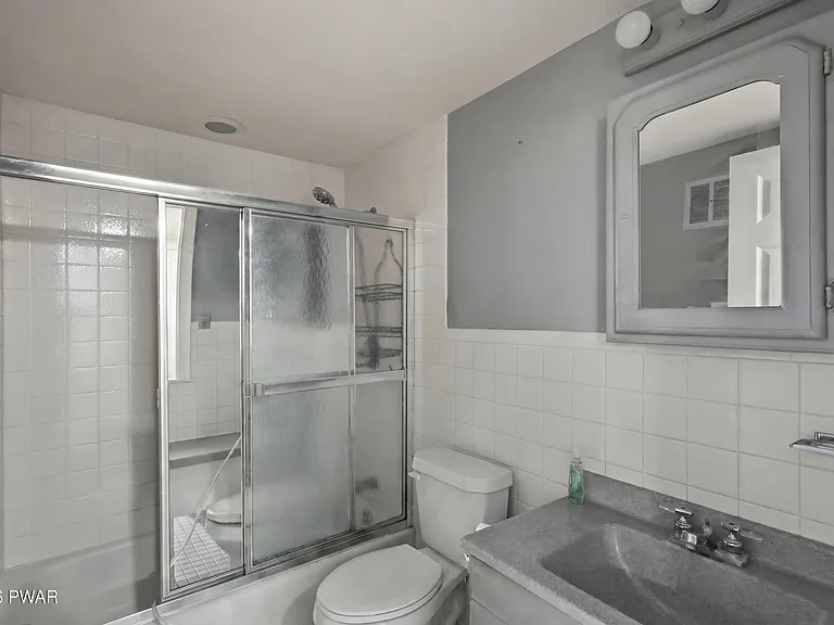 211 Water View Dr — Photo 13