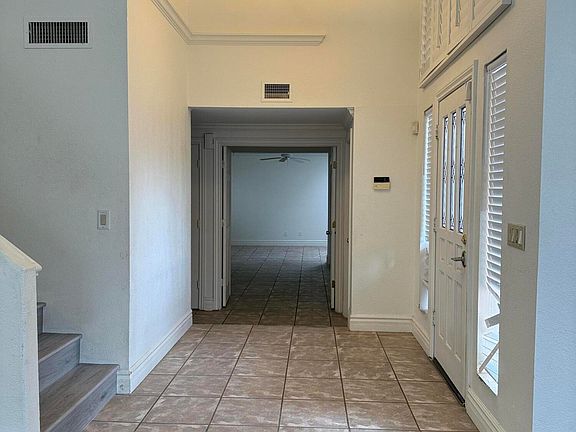 5th image of 2241 E Mallard Ct