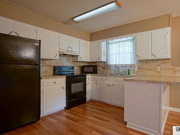 4th image of 312 Hillside Cir