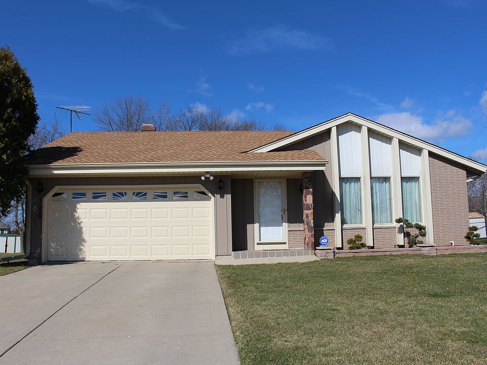 1st image of 7039 S Tumblecreek Dr