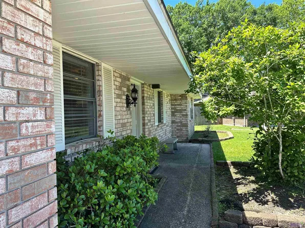 111 Flowerwood Ct, Luling, LA 70070