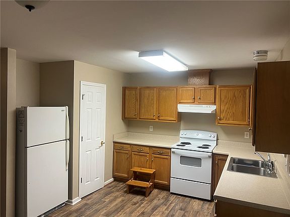 5th image of 489 Talbert Rd