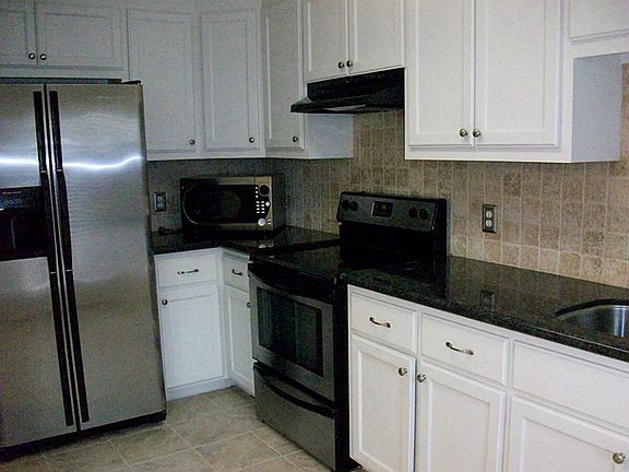 5th image of 10358 Longmont Dr