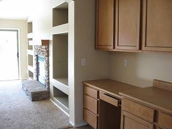 4th image of 77 W Castle Rock Dr