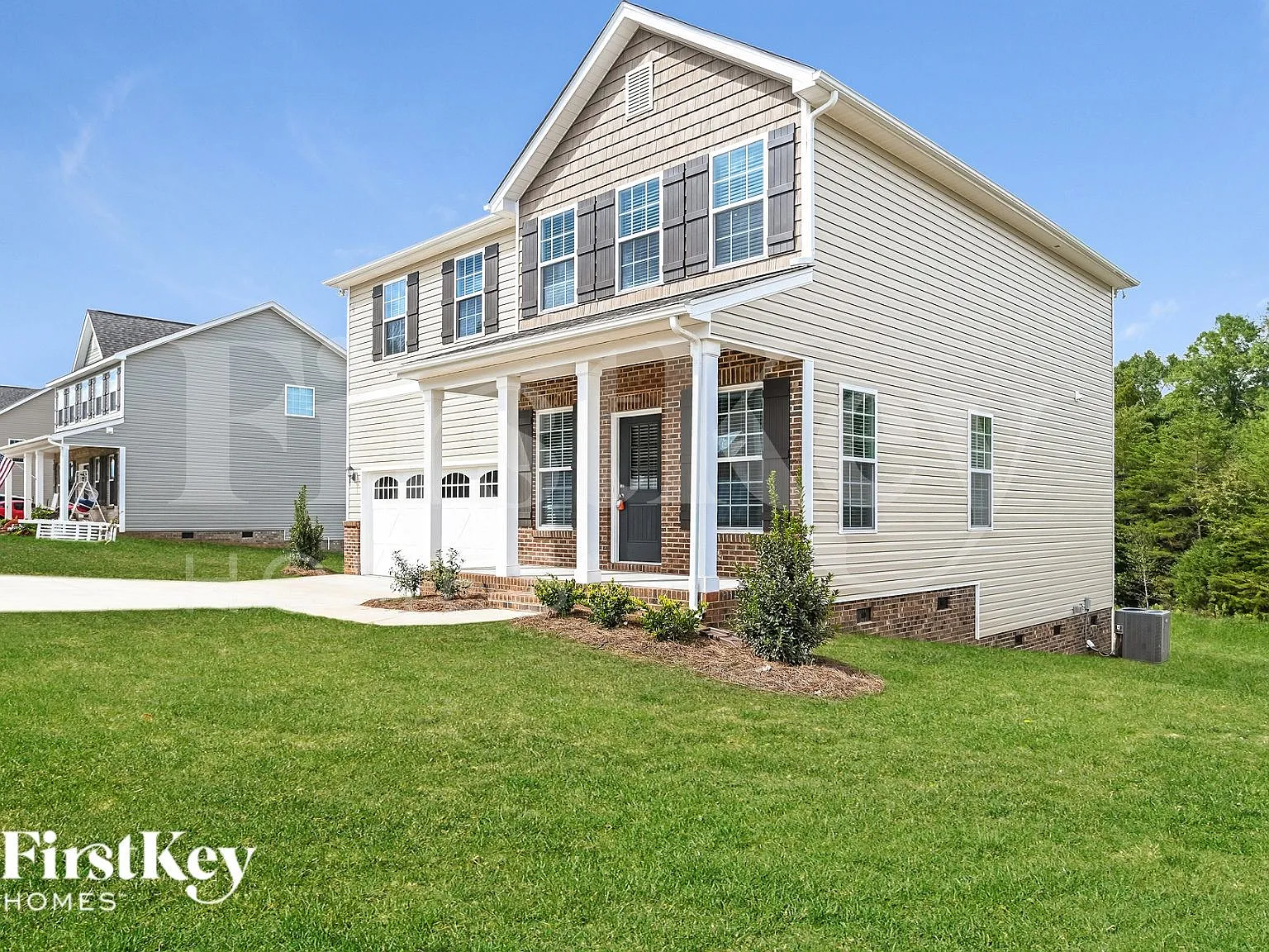 4 bed, 2.5 bath, 2315 sqft, $2,325 — Photo 2