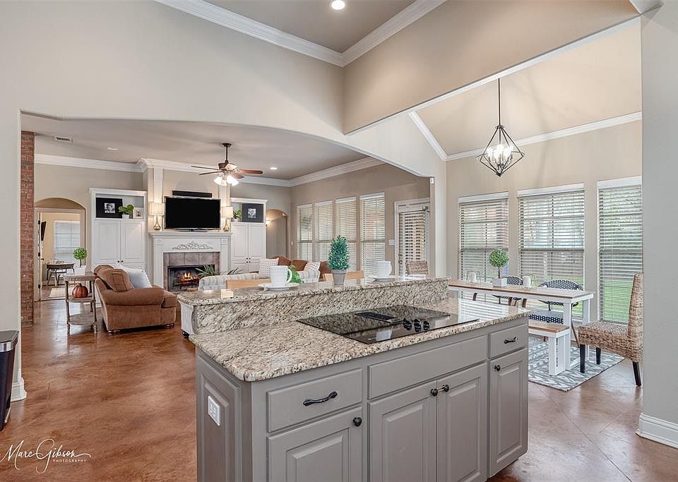 1st image of 10036 Loveland Ct
