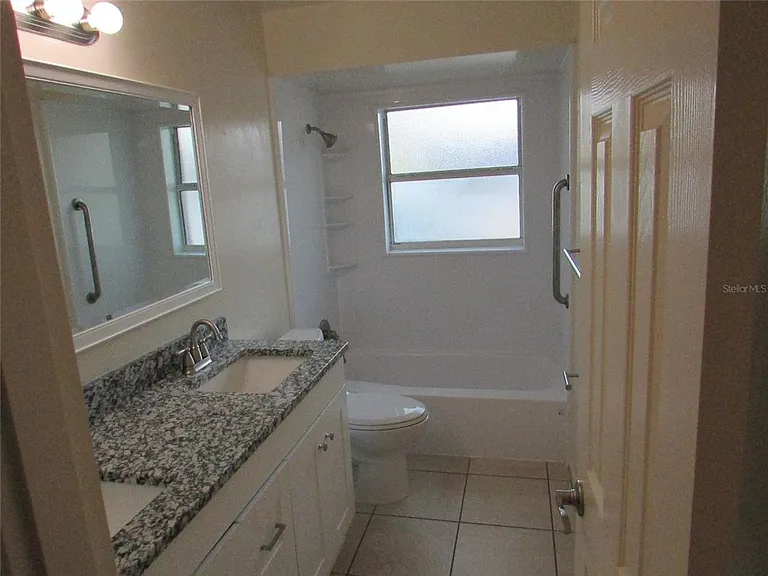 822 S Lone Oak Dr — Photo 12