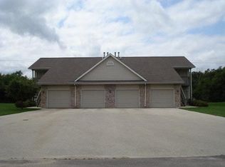 10058 Bitterroot Rd APT 2, Roscoe, IL 61073