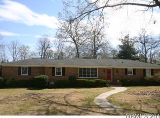 702 Edgehill Rd, Trent Woods, NC 28562