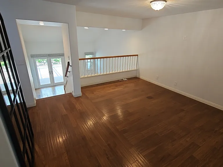 27 Tiburon Ct — Photo 2