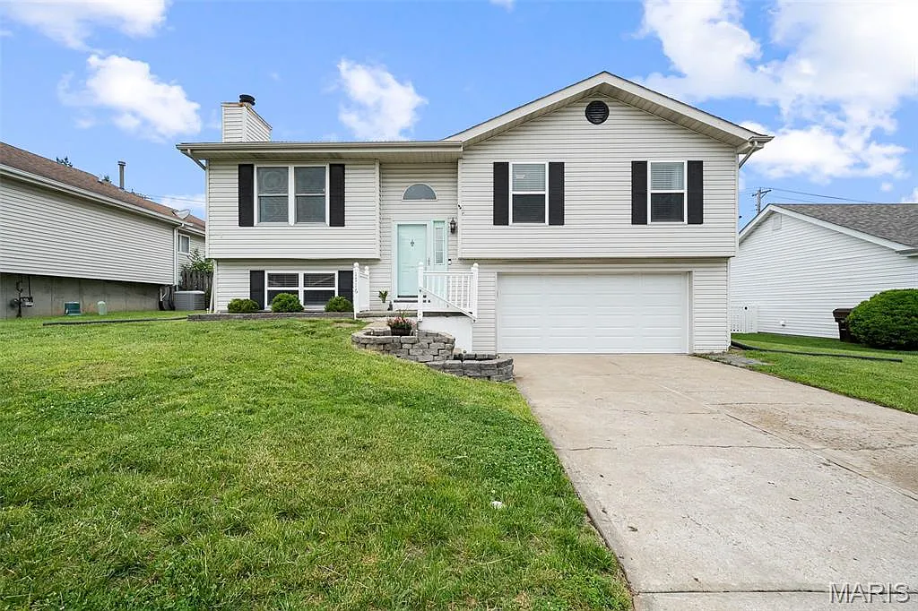 1716 Summergate Estates Dr photo 1