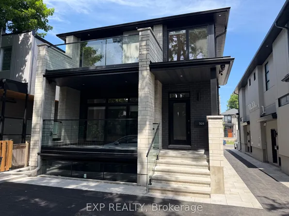 512 Roosevelt Ave #B, Ottawa, ON K2A 1Z8