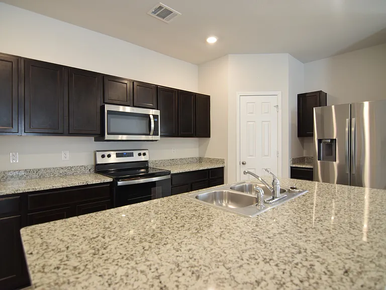 9621 Falme Ln — Photo 6