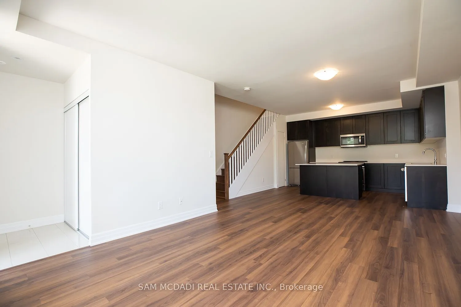 4 bed, $4,200 — Photo 4
