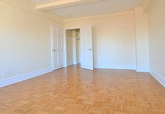 2nd image of 95 Christopher St APT 9I
