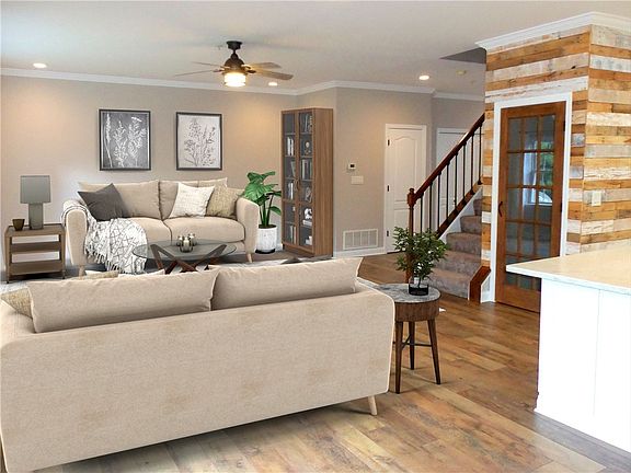 4th image of 111 Chesnic Dr