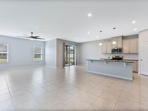 5th image of 5536 Veneta Way