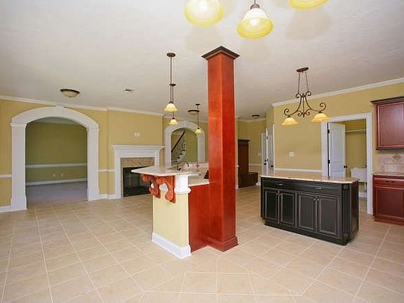 Spacious kitchen