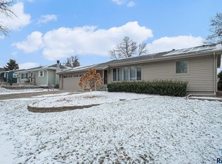 701 S Churchill Ave, Sioux Falls, SD 57103