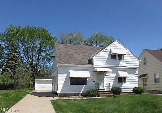 19509 Longview Ave photo 1