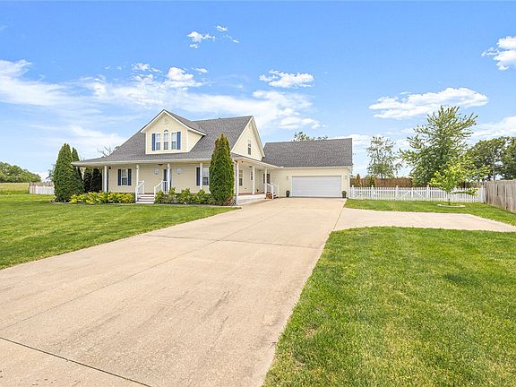 4th image of 8448 Glory Dr