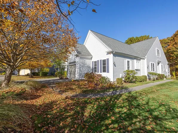 50 Stratford Rdg Unit 50, Mashpee, MA 02649