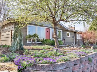 334 W 21st St, The Dalles, OR