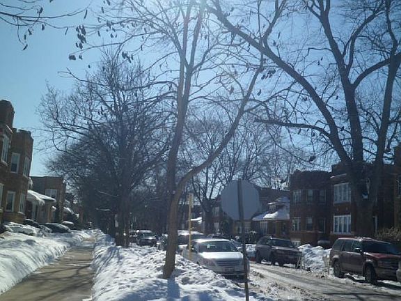 5th image of 6707 N Artesian Ave