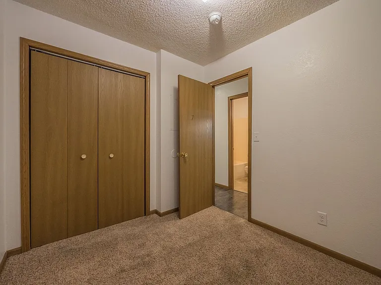 307 N Market St — Photo 7