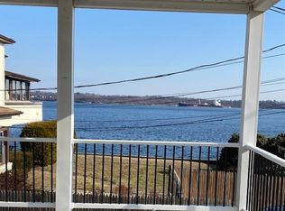 25 Arnold Ave, Cranston, RI 02905